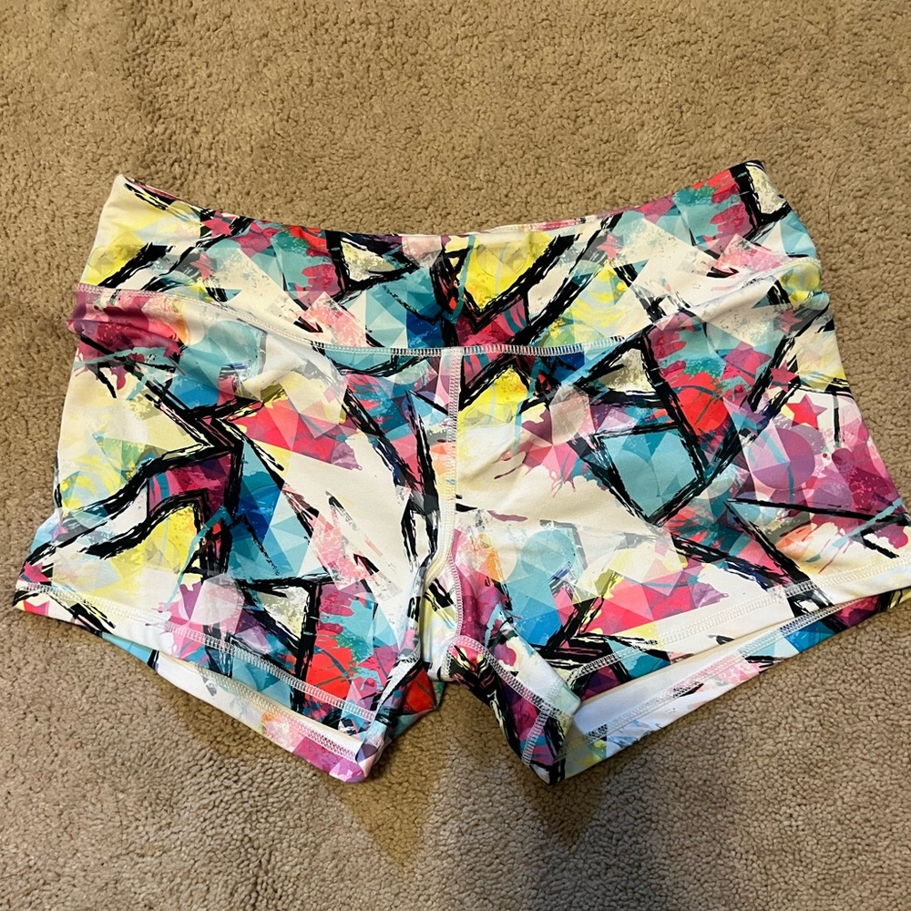 Born primitive shorts size large